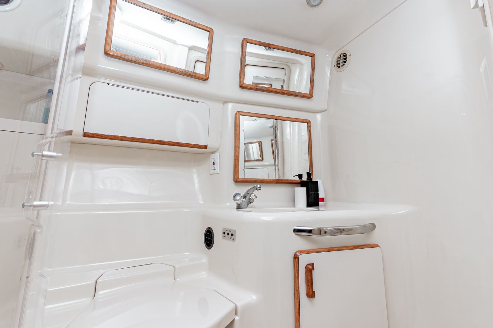 Sea Ray 45 ft Blanco