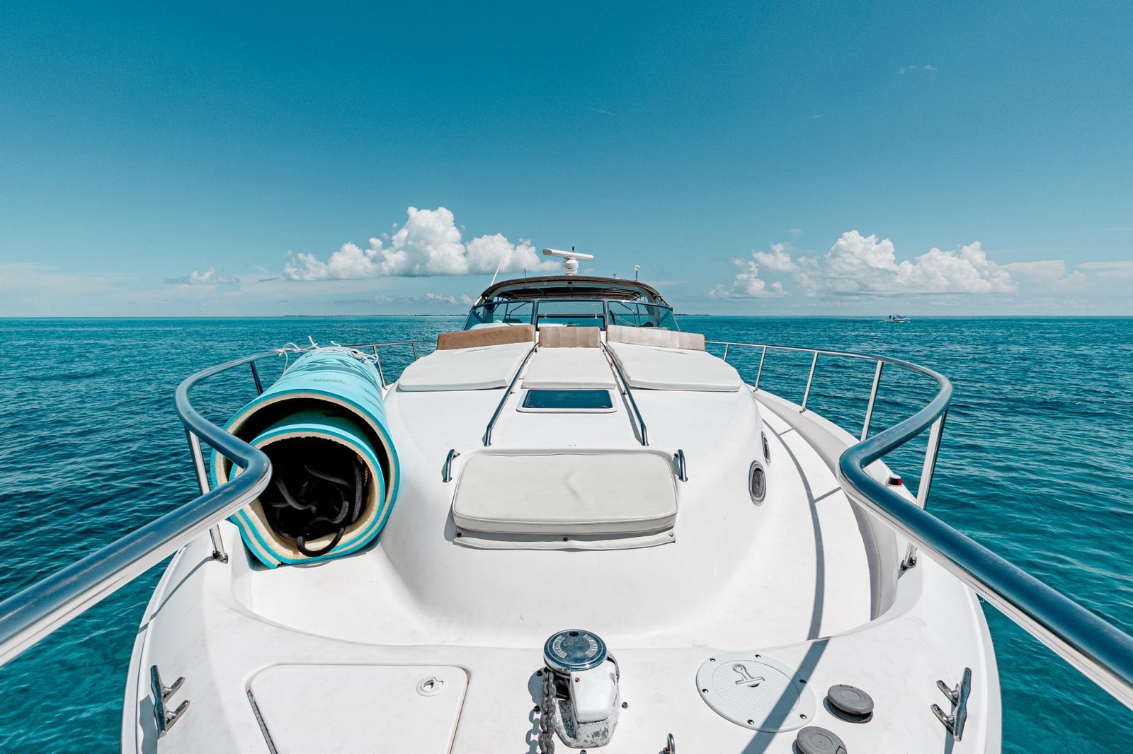 Sea Ray 45 ft Blanco