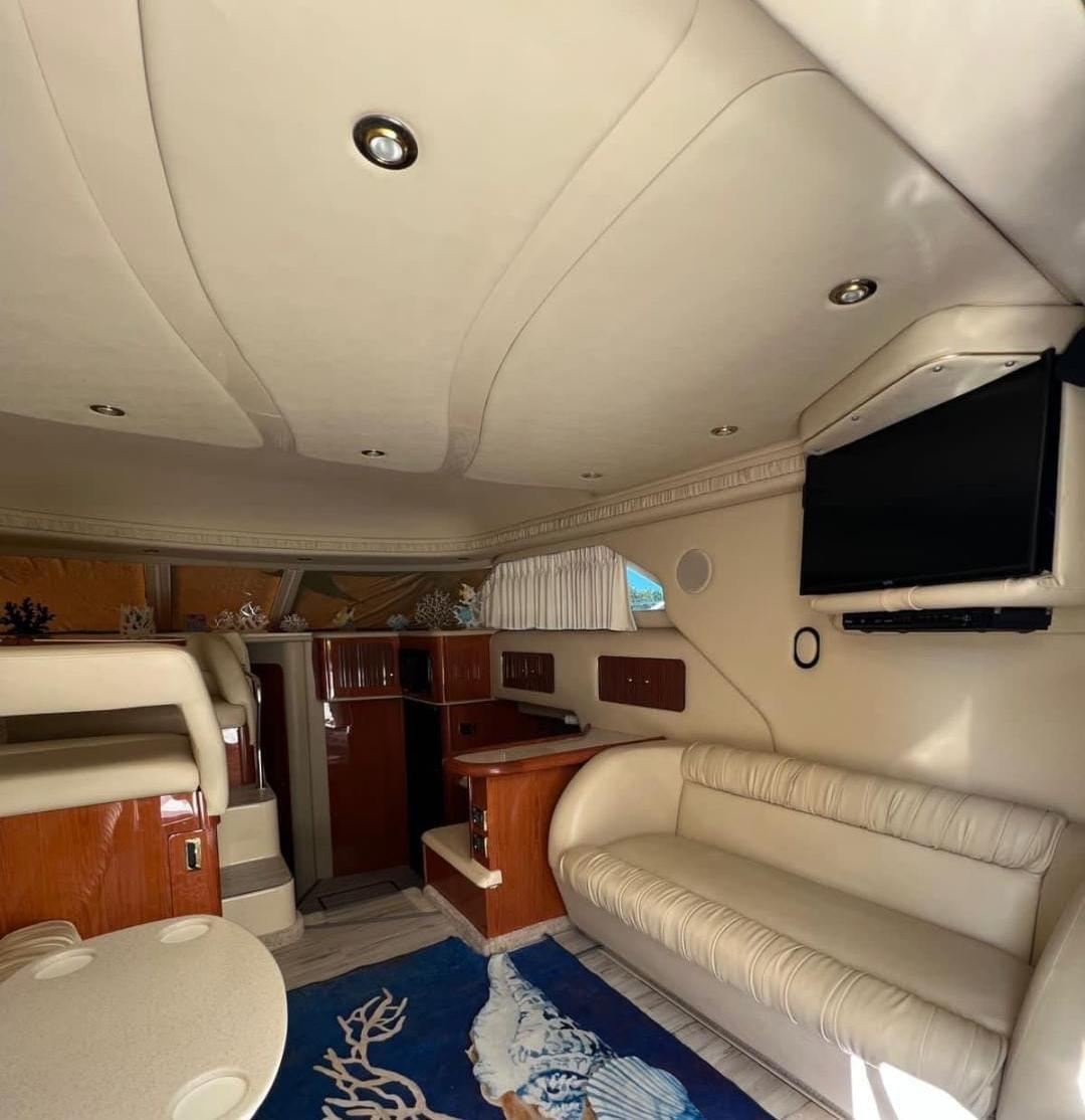 Sea Ray 47 ft Blanco